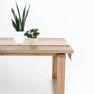 Gathre table runner 6 feet scalloped